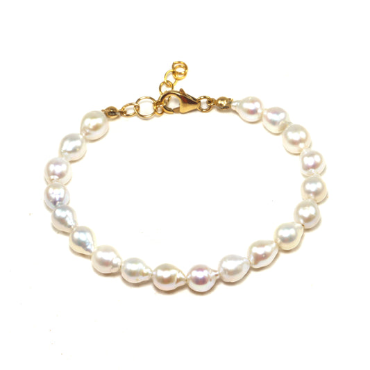 Sticking with Ultra Baroque Pearls Bracelet