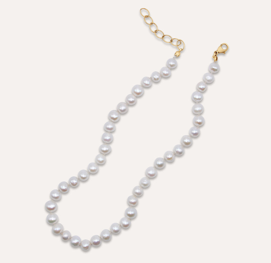 Rosa Classic Pearl Necklace