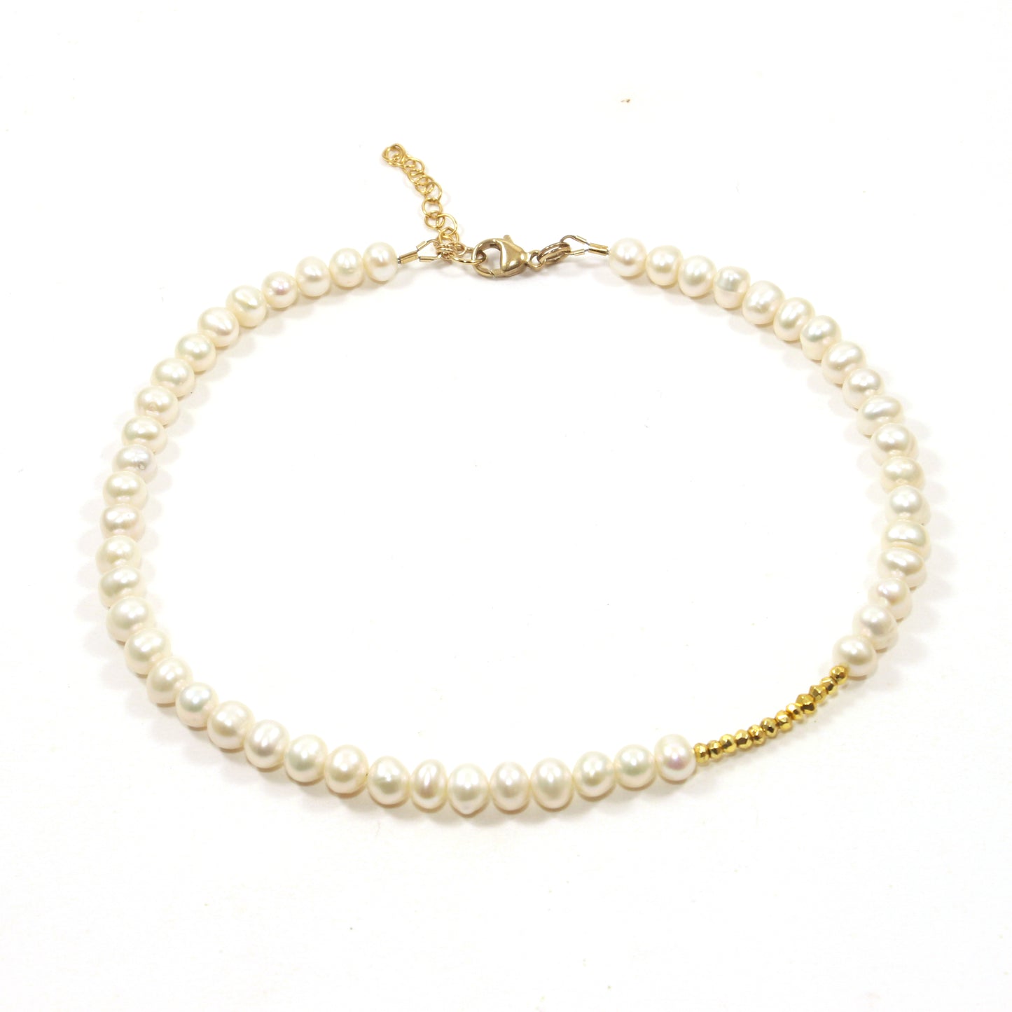 Twist & Gold Pearl Necklace