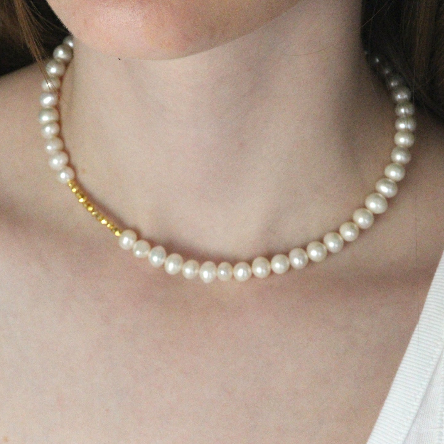 Twist & Gold Pearl Necklace